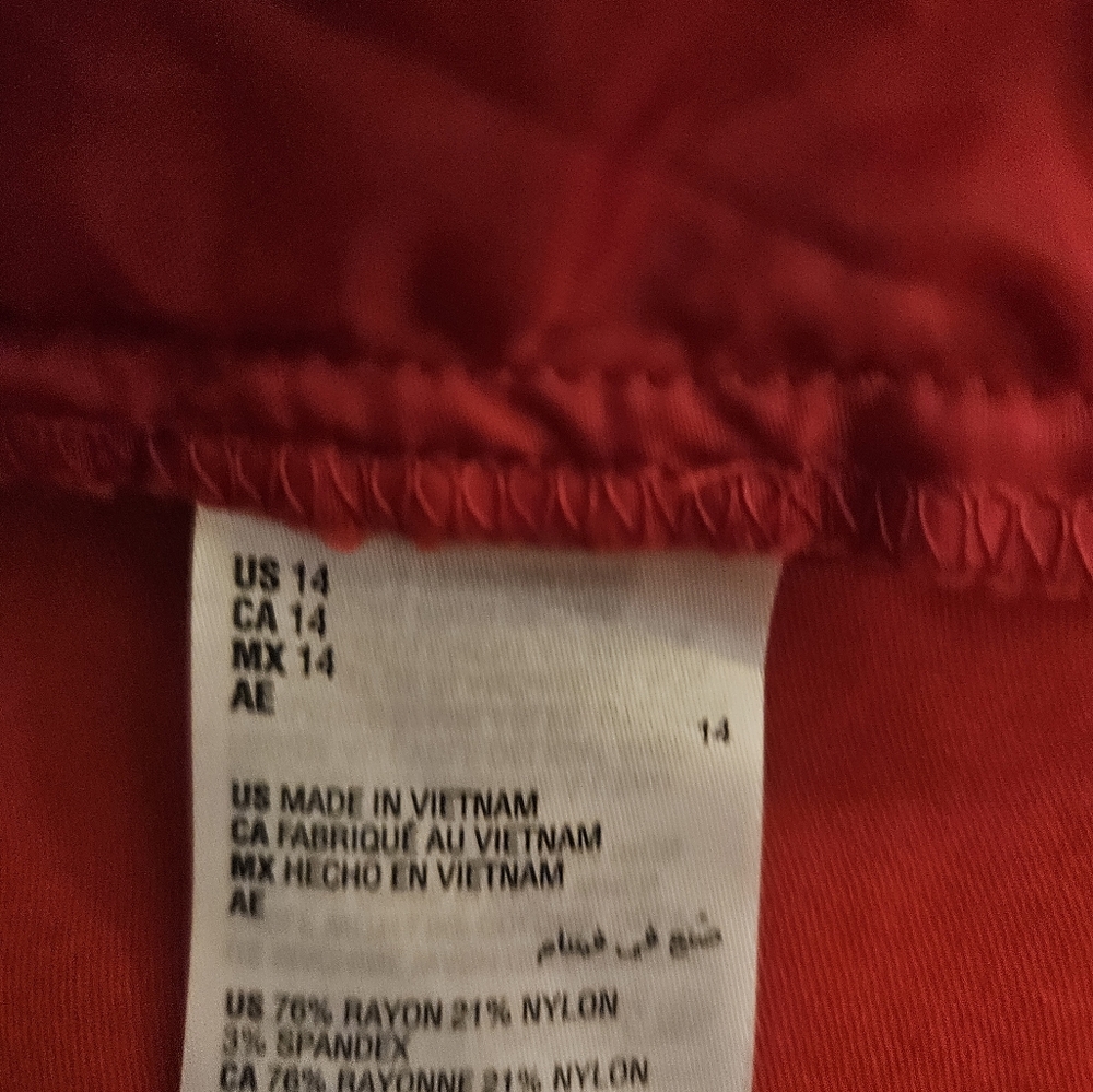 INC red shorts - Picture 4 of 4